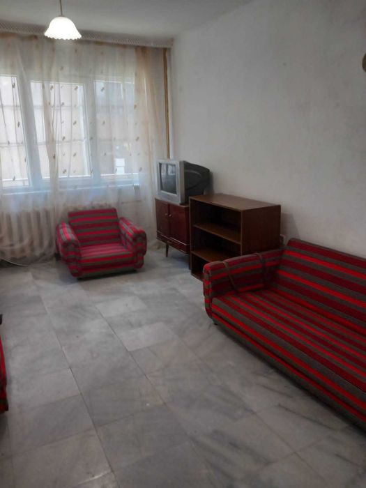 апартамент под наем, 2 спални + хол + кухня, широк център, 330 Е