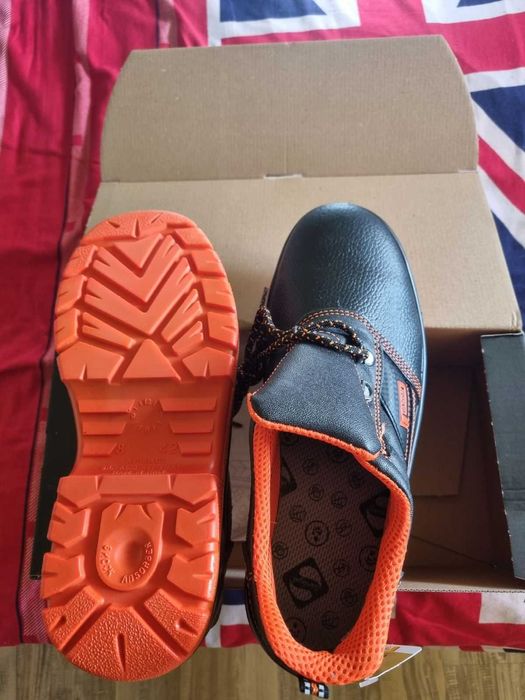 Чисто нови работни обувки PANDA ALFA S1