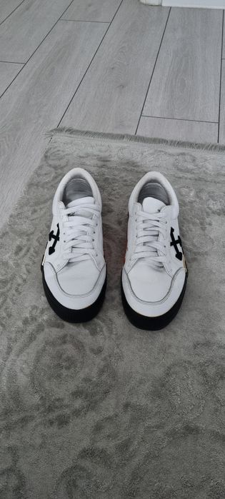 Sneakersi Off White, marime 38, autentici