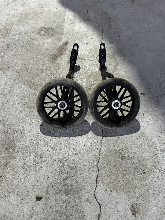 Vand bicicleta copii cu accesorii