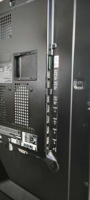 Panasonic TX-L42ET5E – 42"