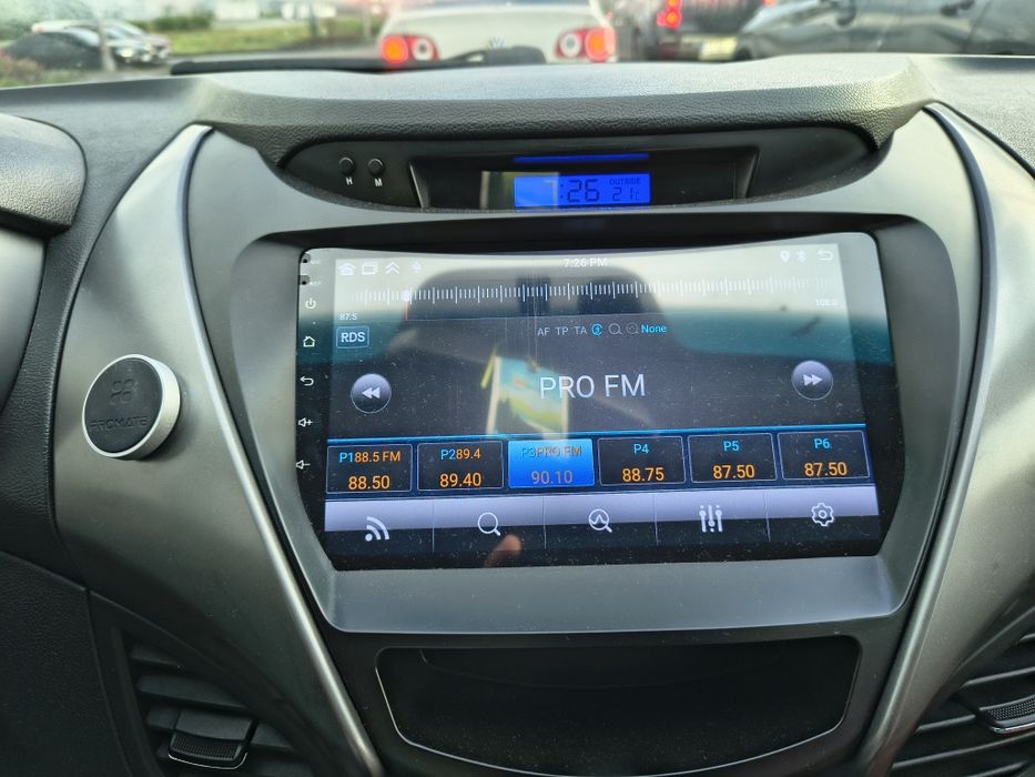 Hyundai Elantra 1.6 benzina