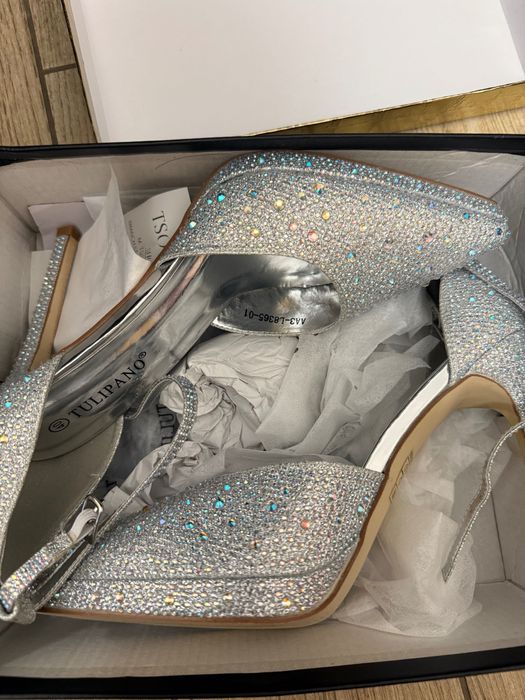 Обувки на ток-40номер