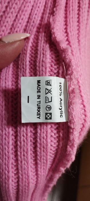 Продавам Дамска жилетка