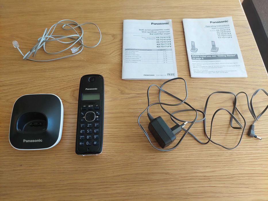 Телефон Panasonic KX-TG1611FX с безжична слушалка