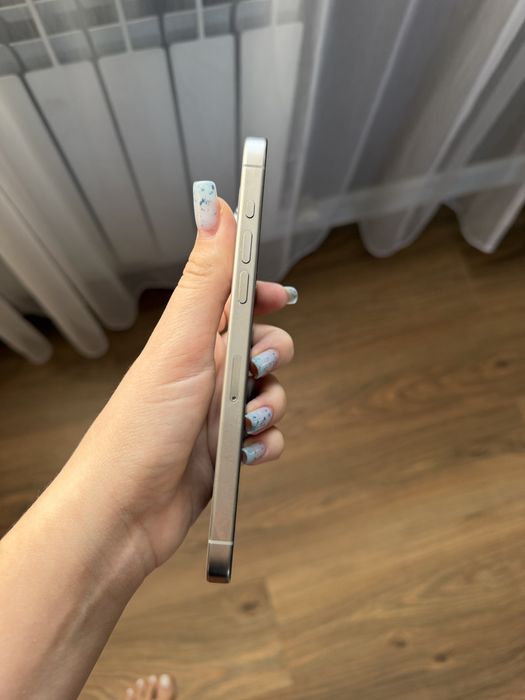Продам iphone 15pro max 512gb