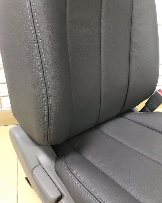 Перетяжка автокресел