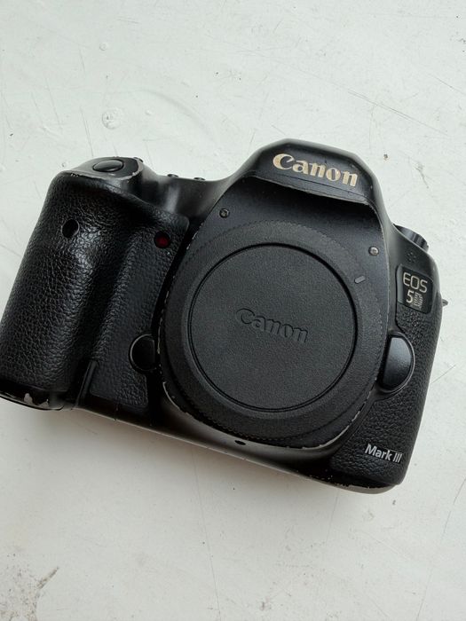 Продам Canon 5D Mark III