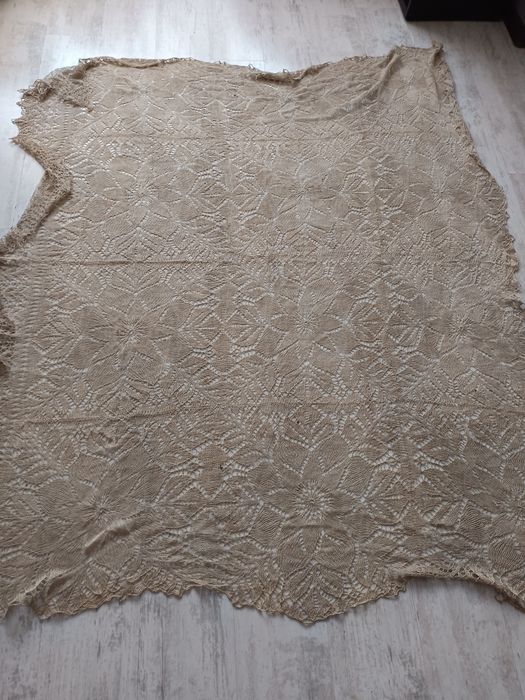 Автентични ръчно тъкани черги покривала дантела  патеки