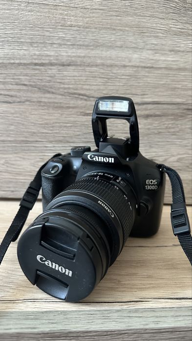 Canon 1300D + obiective 18-55, 10-15mm