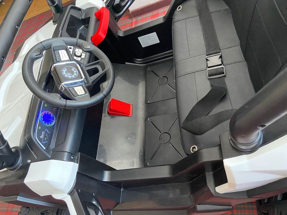 Детский электромобиль