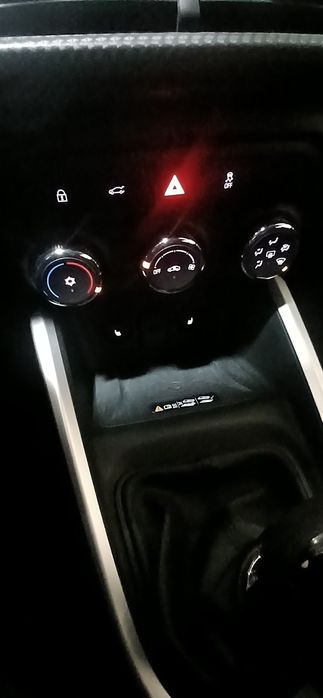 Onix 3 pazitsiya rangi qora 5500 probeg