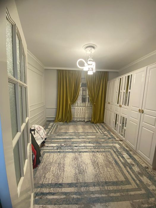 Продается плановый дом мкр.Арай срочно