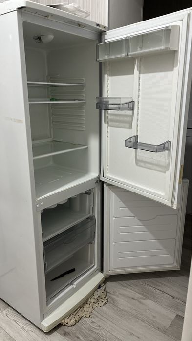 Срочно продам холодильник 50000 т