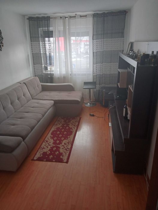 Inchiriez apartament 2 camere