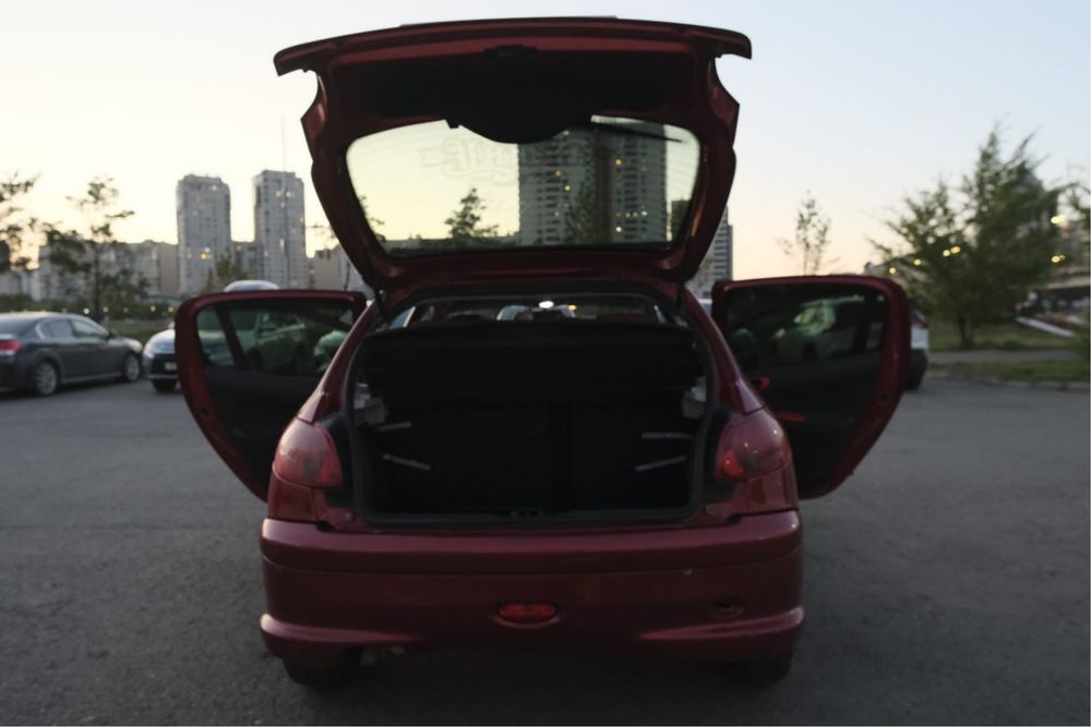 Peugeot 206, 2005 г.в.