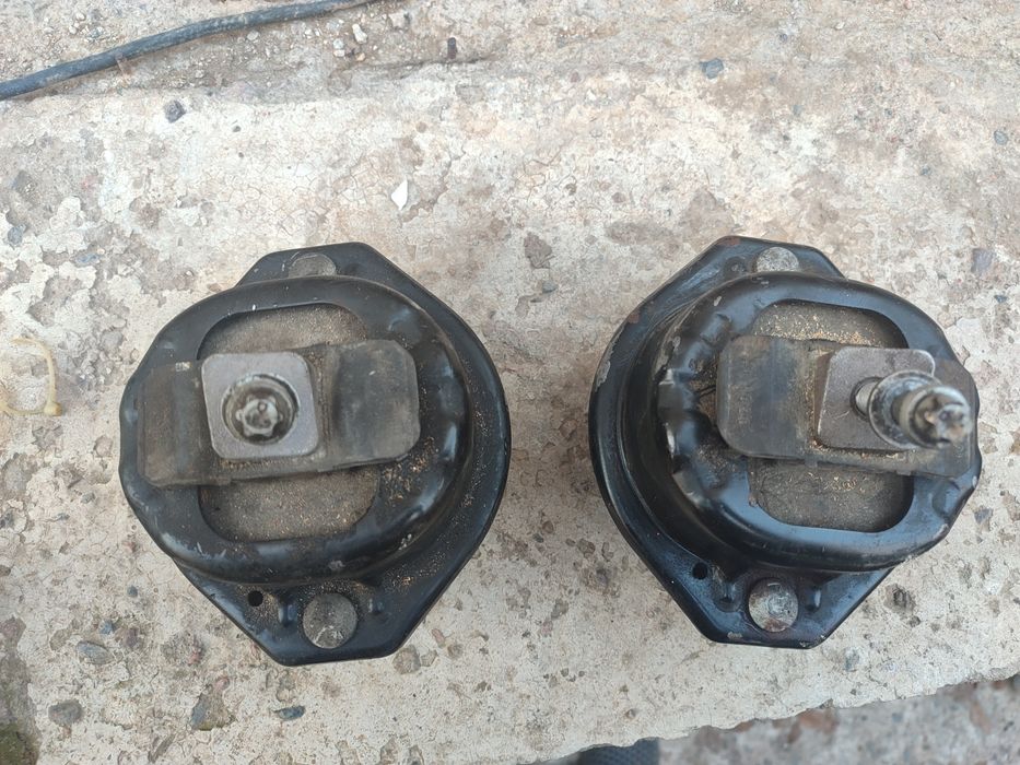 БМВ Е65. Е66. Е67. Подушки двигателя. N62B40A. Оригинал. Из Японии.