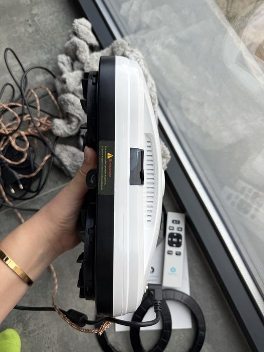 Робот мойщик окон Cleanbot