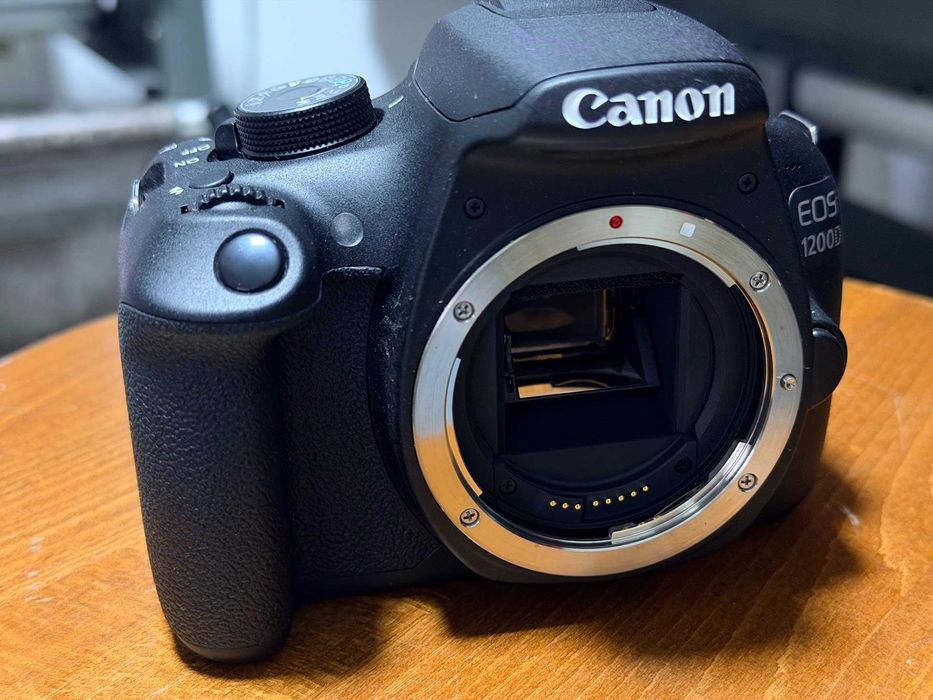 Canon 1200d  - Body