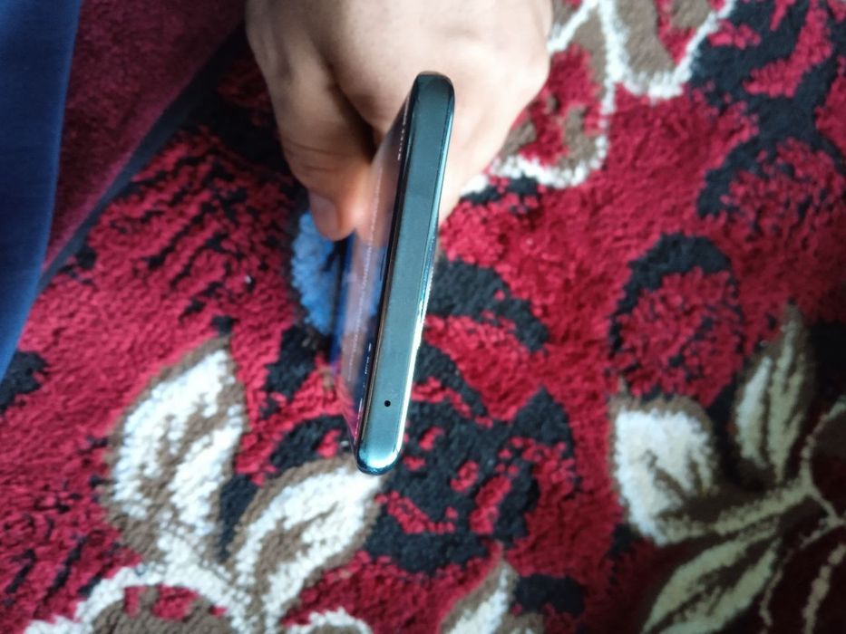 Xonor x9b dakument karobkasi bor yangi 1Yarim oy ishlatilgan ideal xol