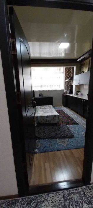 Продается 4-комнатная квартира на ул. Курувчи, Сергели.