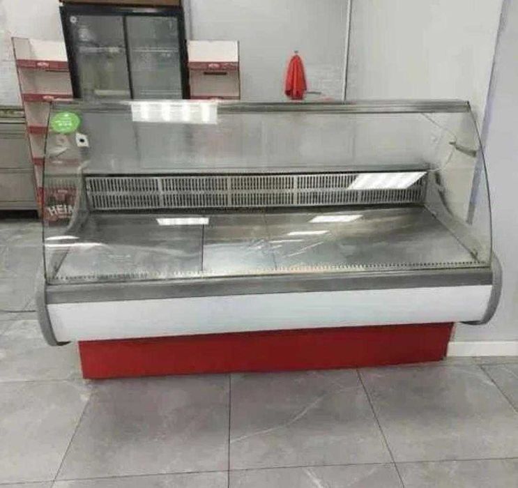 Холодильная витрина