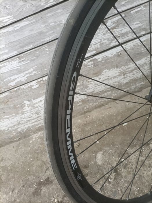 Bicicleta adusa din italia se vede din foto arata f bine