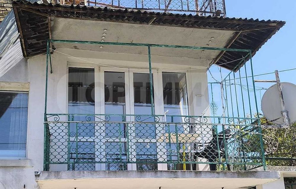 Етаж от къща в град Белослав