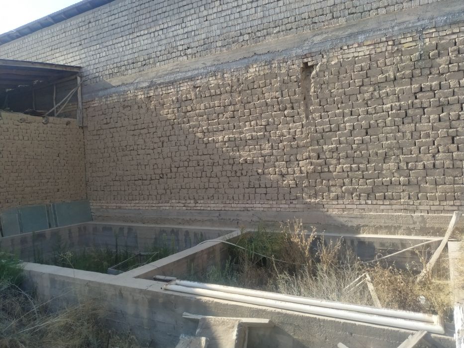 Uchaska 6soʻtix karoʻpka sroʻchna sotiladi yer narxida