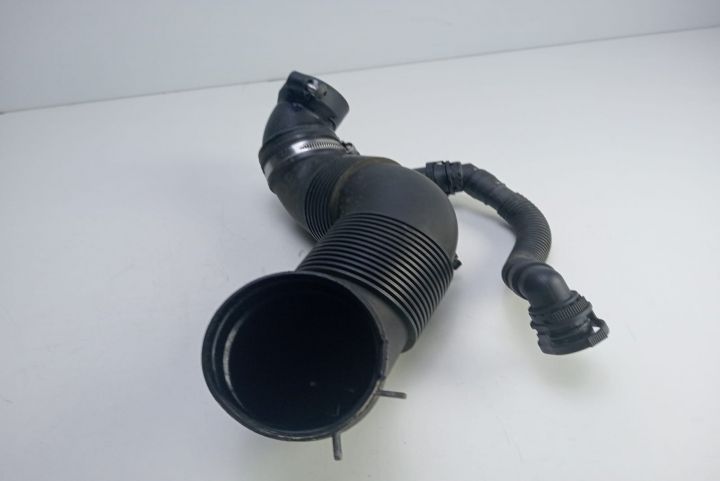 Conducta admisie aer  3C0129654 Volkswagen VW Golf a 5-a generatie
