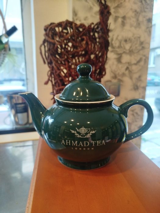 Порцеланов чайник