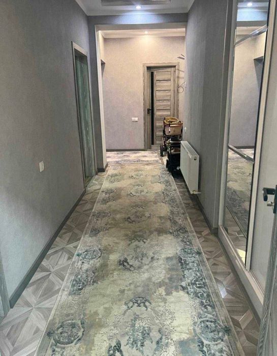 Продается квартира Юнусабад 18кв 3/4/7