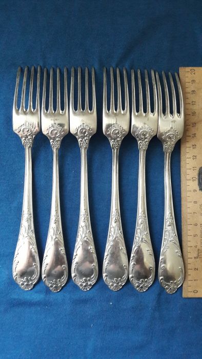 Мельхиоровые столовые приборы