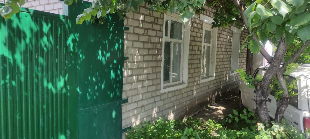 Продам дом, 5 комнат, гараж, 2 сарая, баня