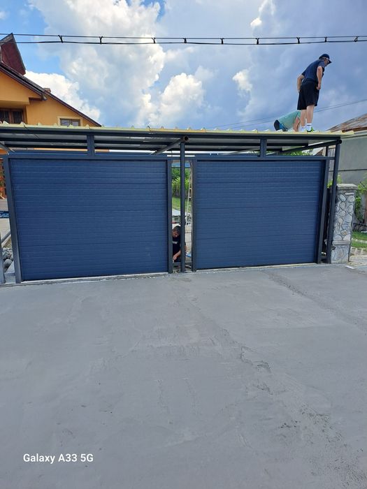 Ușa de garaj secționala