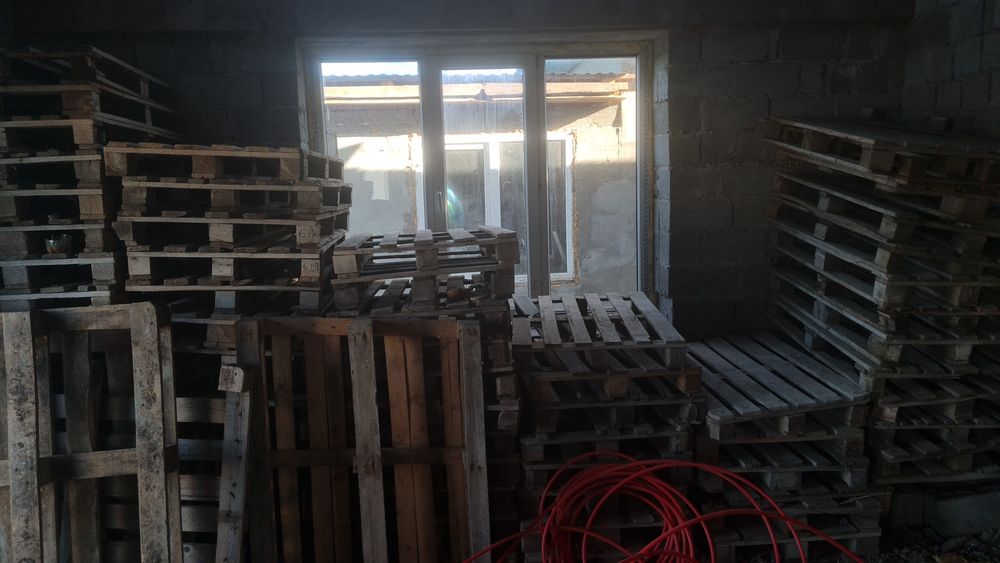 Продам       поддоны