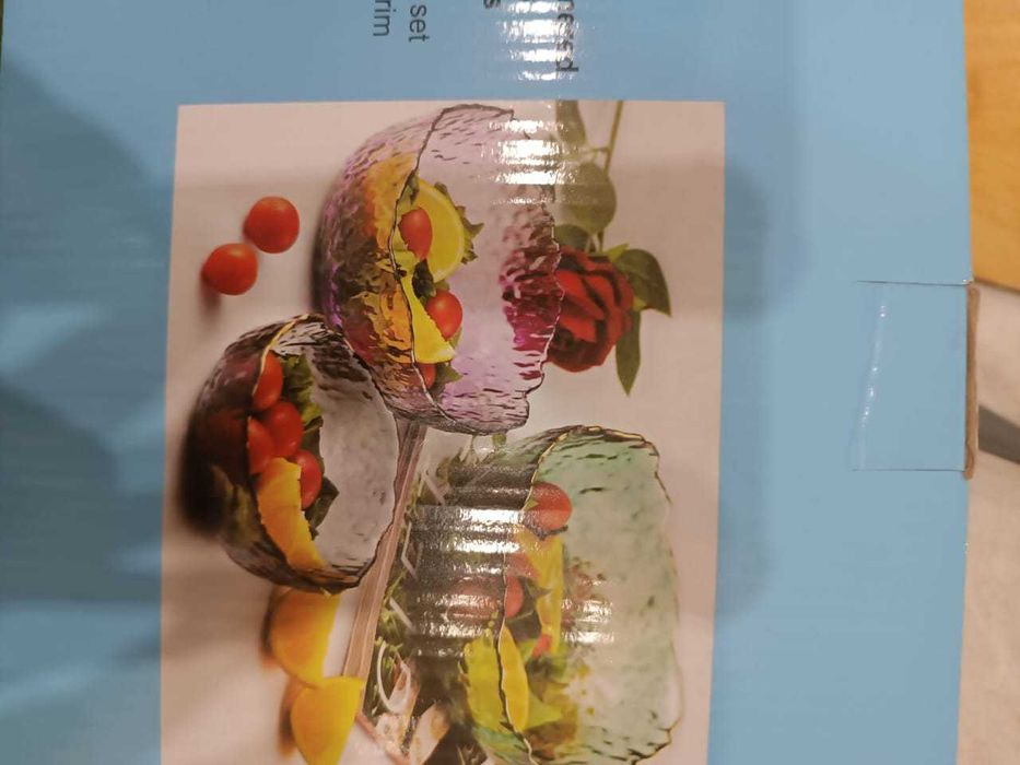 Продам Тарелки..Вазу