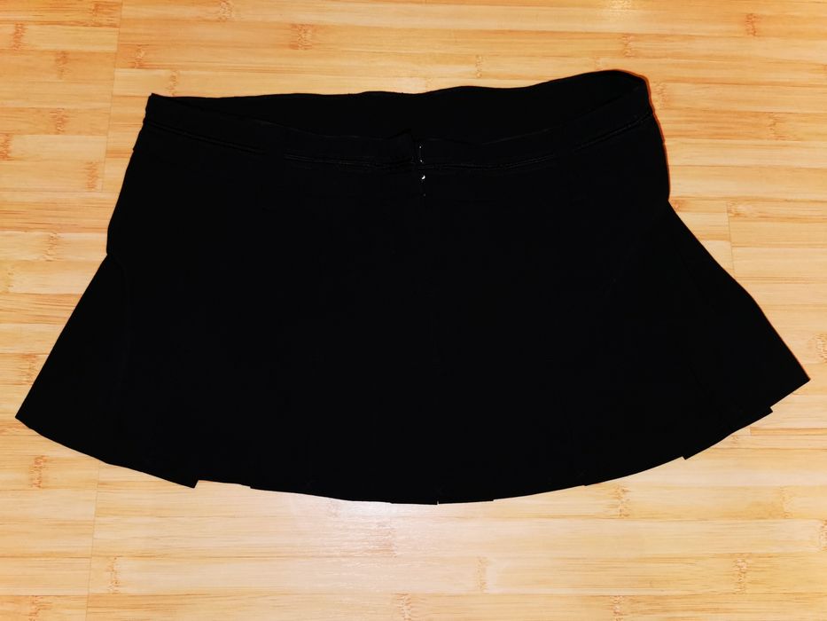 Fusta mini in plicuri si tull