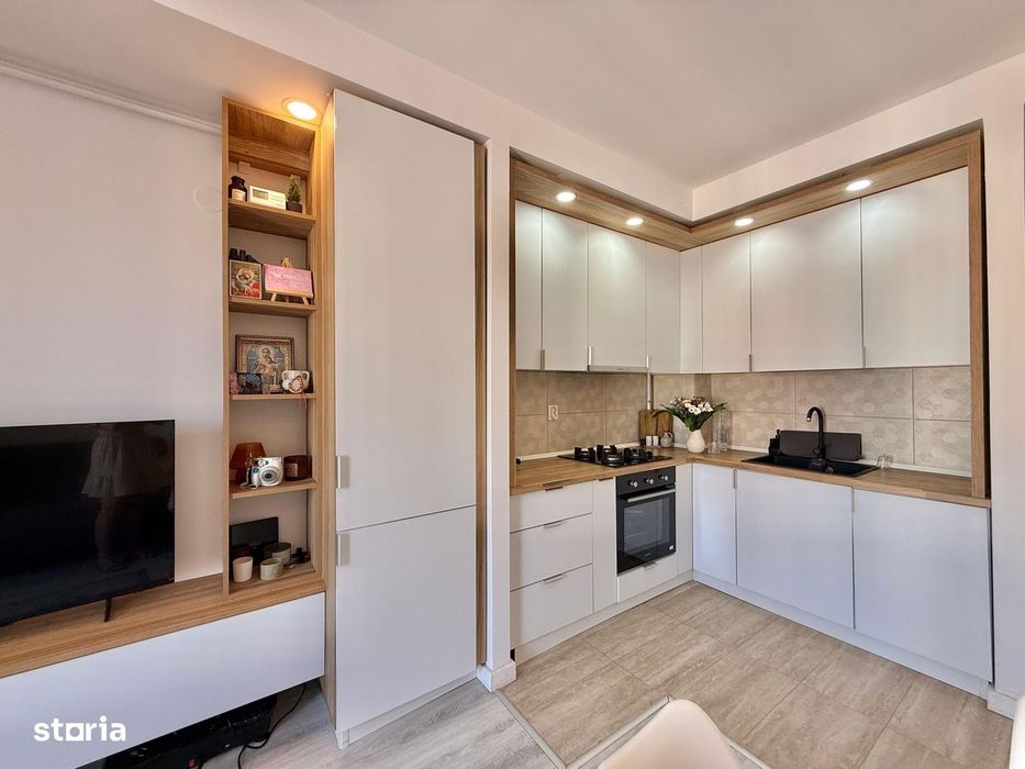 COSMOPOLIS - Apartament cu 2 camere tip studio, mobilat si utilat.