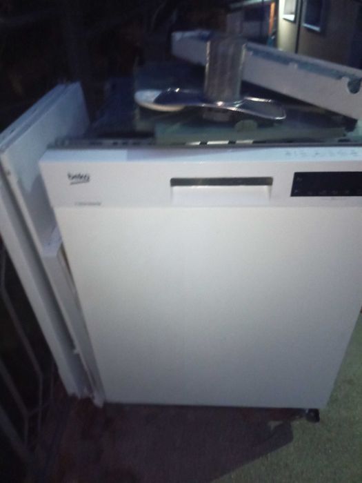 Пералня BEKO за части, много запазена