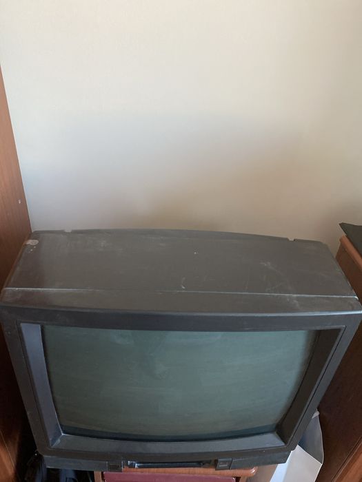Продам телевизор