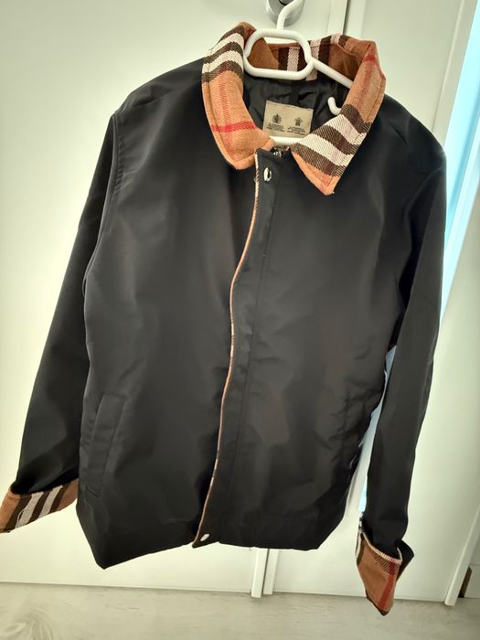 Geacă Burberry - 500 lei
