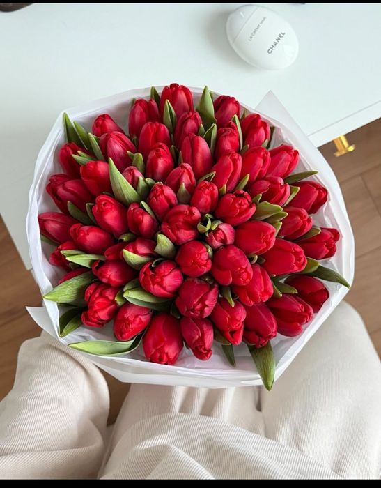 Тюльпан на 8 марта