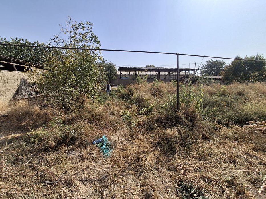 Участка сотилади