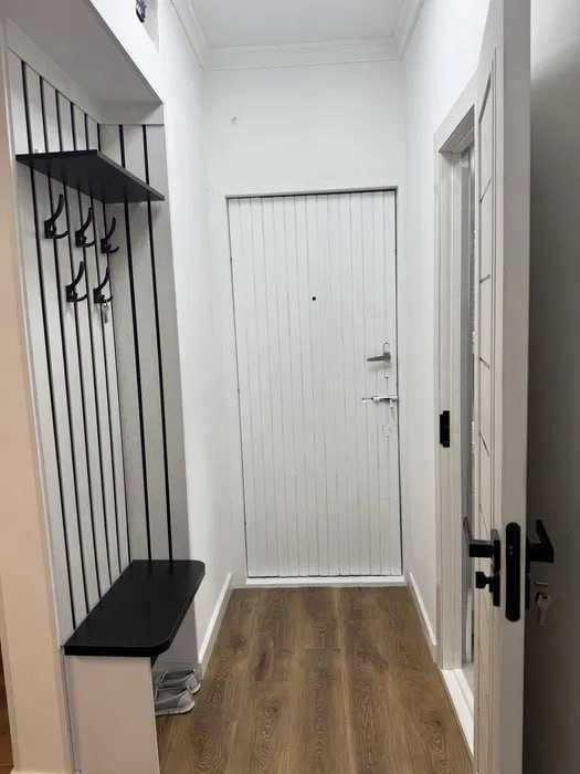 1/3/5 аренда квартира Новомосковская/Старт стадион. Квартира аренда.