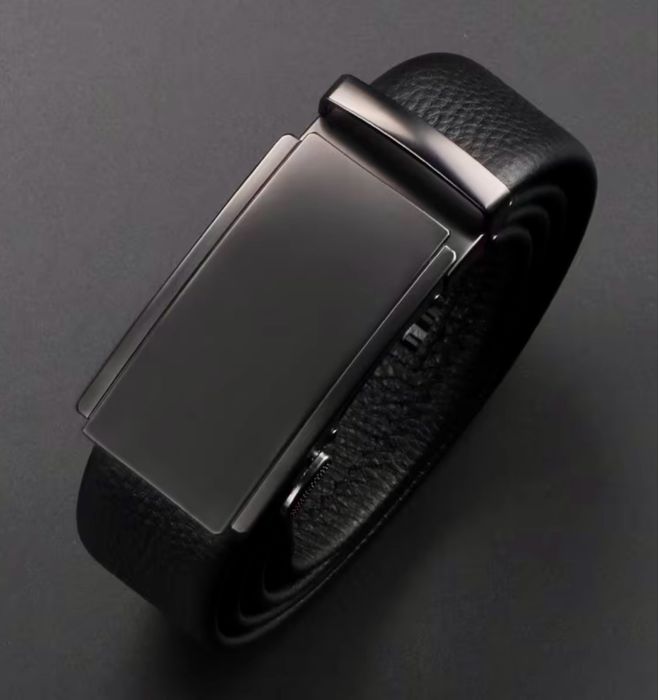 Мъжки официален колан с модерна изчистена визия•Тъмна автоматична катарамата!