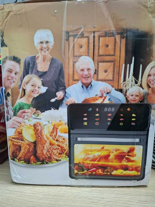 Голям еърфрайър/airfryer с дигитален дисплей