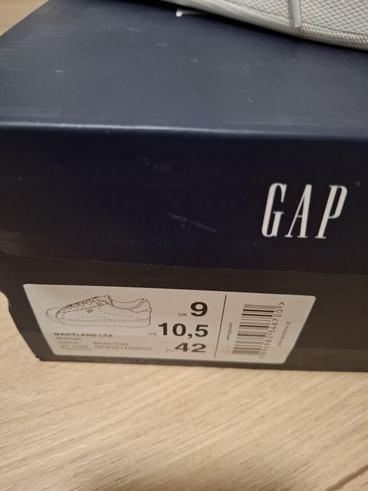Унисекс кецове на GAP