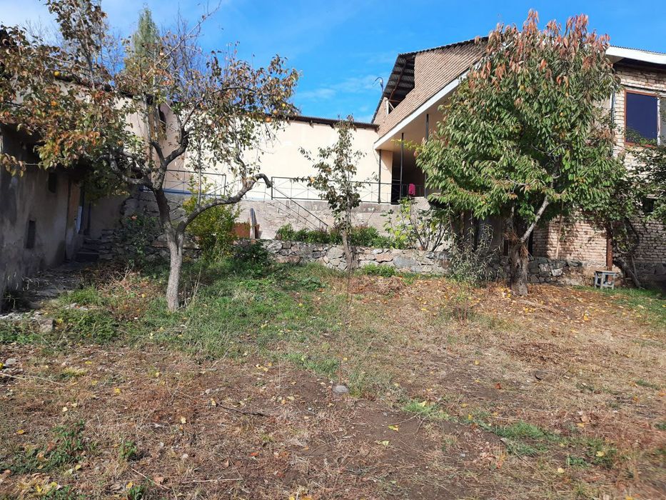 Юсуфхонада 10.5 сотх Уй сотилади