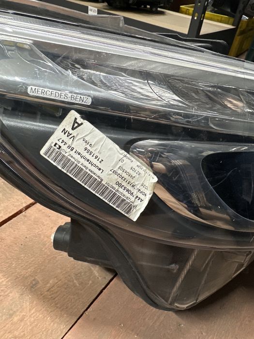 Far dreapta Mercedes Vito V Class W447